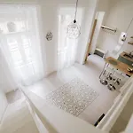 Apartman Comfy 4u At New York Cafe *