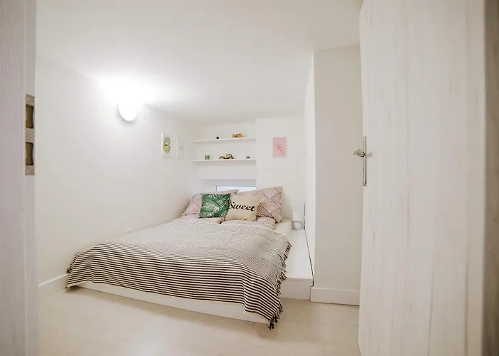 Appartement Comfy 4u At New York Cafe Budapest